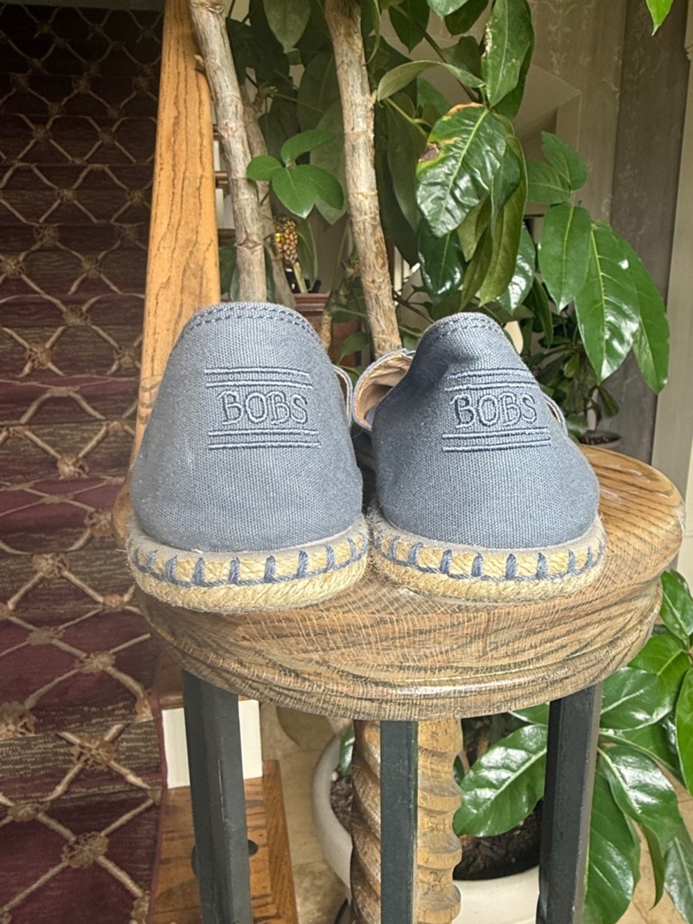 BOBS blue espadrille flat slip on shoe preowned good condition 8 1/2 - Picture 3 of 9